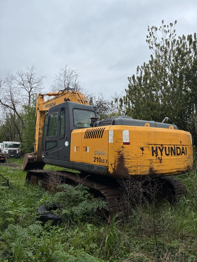 Excavadora Hyundai 210LC-7