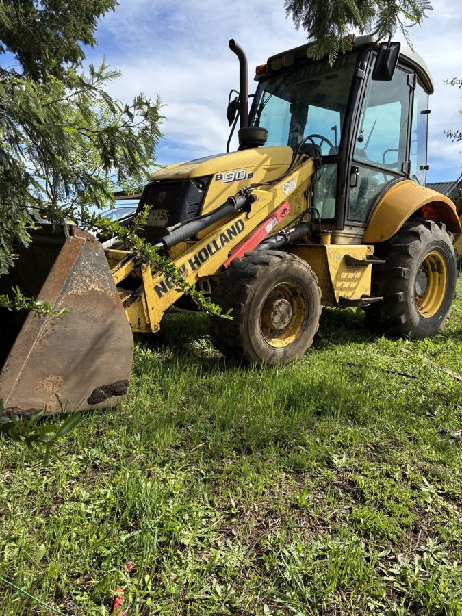 Retroexcavadora New Holland B90B